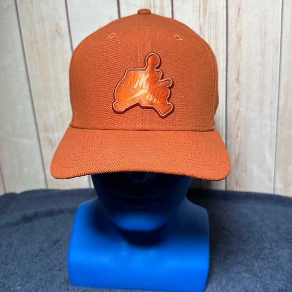 Jordan Accessories Jordan X Nike Air Jumpman Classics Snapback Hat